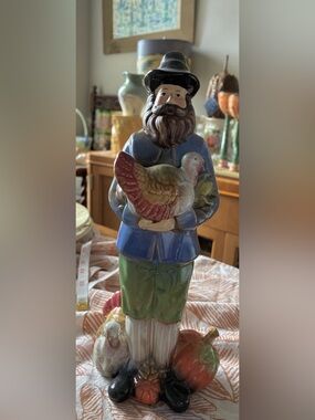 Vintage Kaldun & Bogle Thanksgiving Pilgrim w/Turkeys & Pumpkins. EC. Handmade